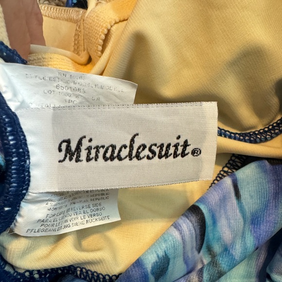 MIRACLESUIT Animal Magnetism Wrap Temptress One Piece Swimsuit/ Size 10 - Picture 3 of 11